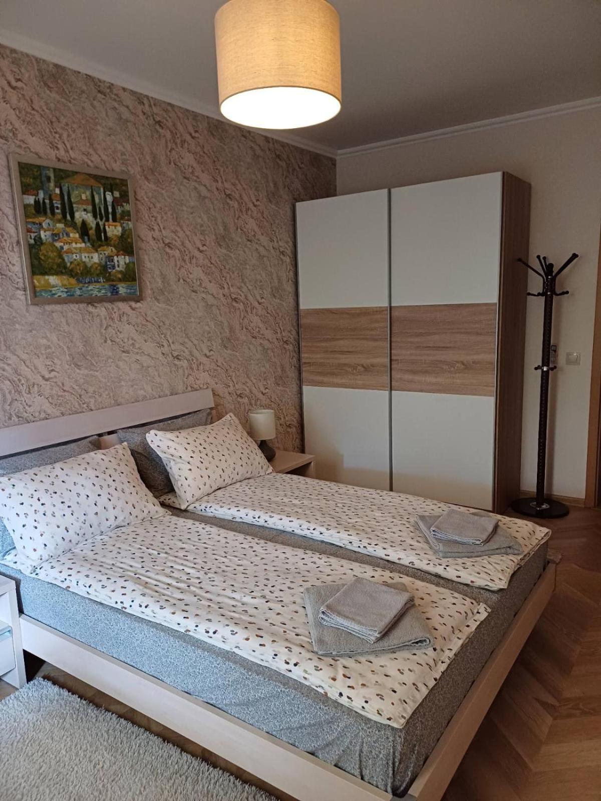 Lighthouse 1bedroom GeC apartment B203 Baltsjik Buitenkant foto